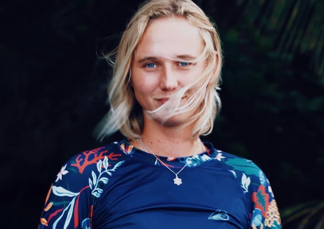 Coraline Foveau en entraînement windsurf